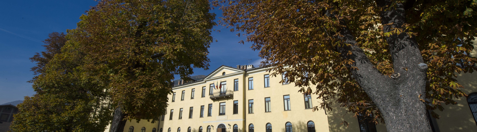 Università della Valle d'Aosta Université de la Vallée d'Aoste Università della Valle d'Aosta Université de la Vallée d'Aoste