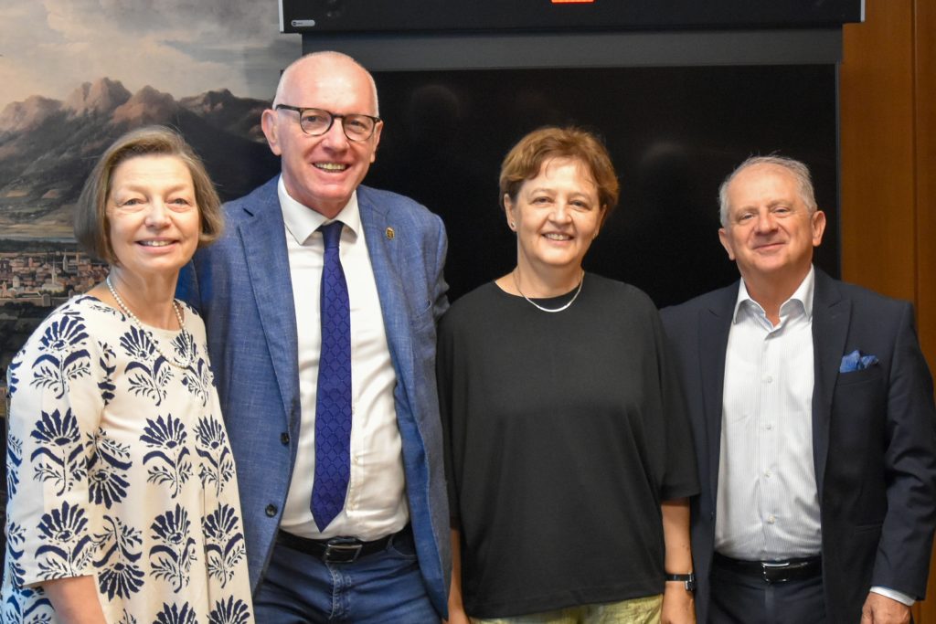 visite chercheurs internationaux du Réseau International des Chaires Senghor de la Francophonie avec le Président Testolin